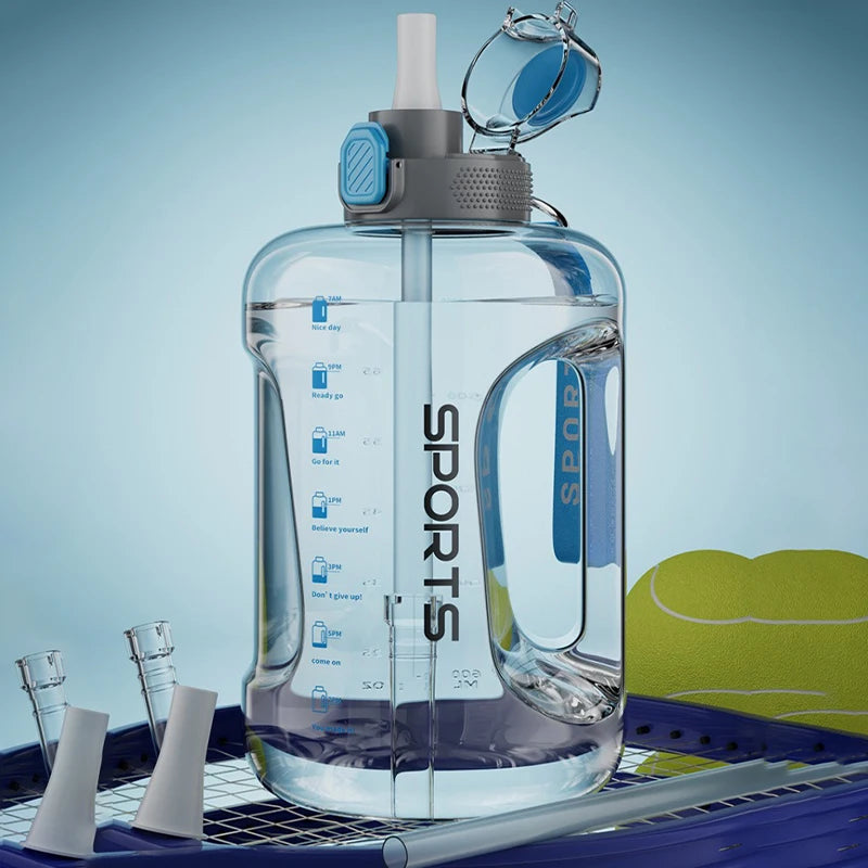 Waterfles Met Rietje