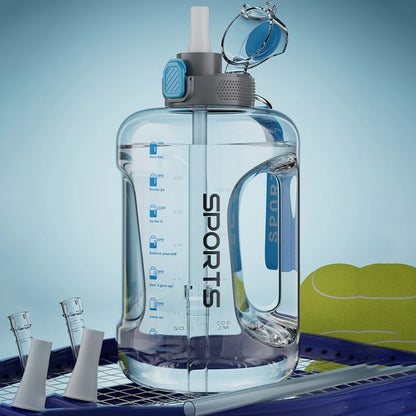 Waterfles Met Rietje